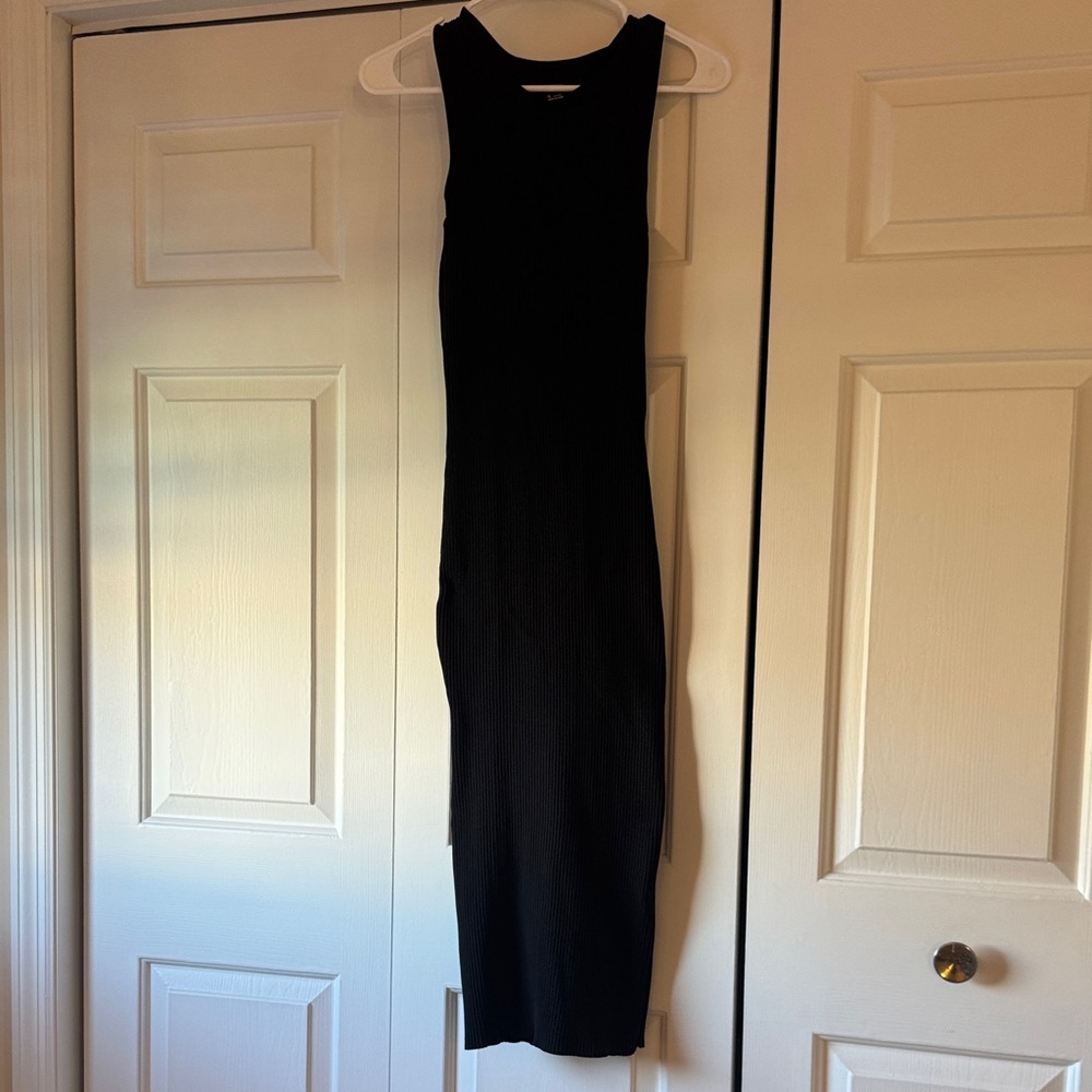 Forever 21 Black body con ribbed Midi Dress